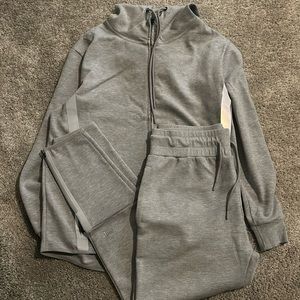 The ESNTLS Wolf Track Suit